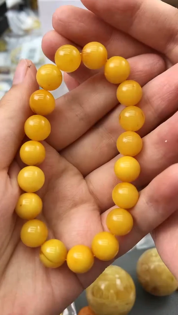 未镶嵌琥珀珠宝奇石75