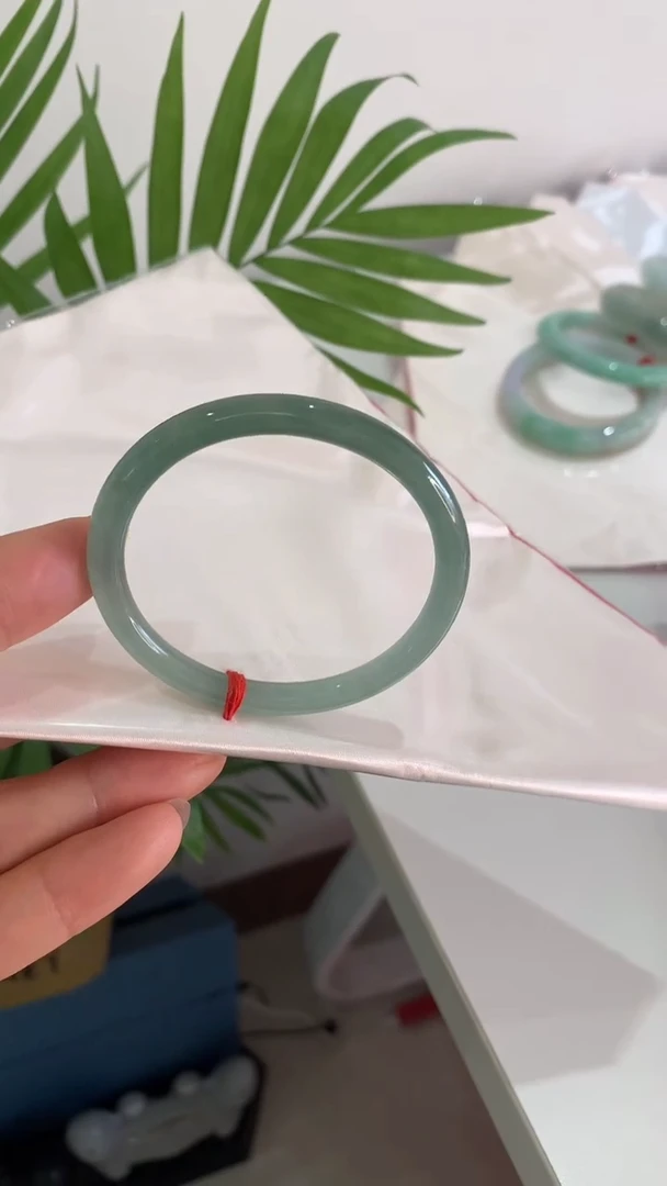 未镶嵌手镯翡翠50贵妃圆