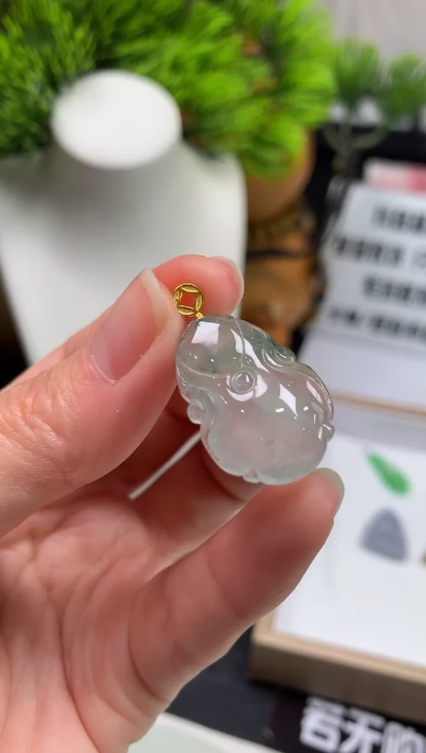 颈饰未镶嵌翡翠飞**?---123220