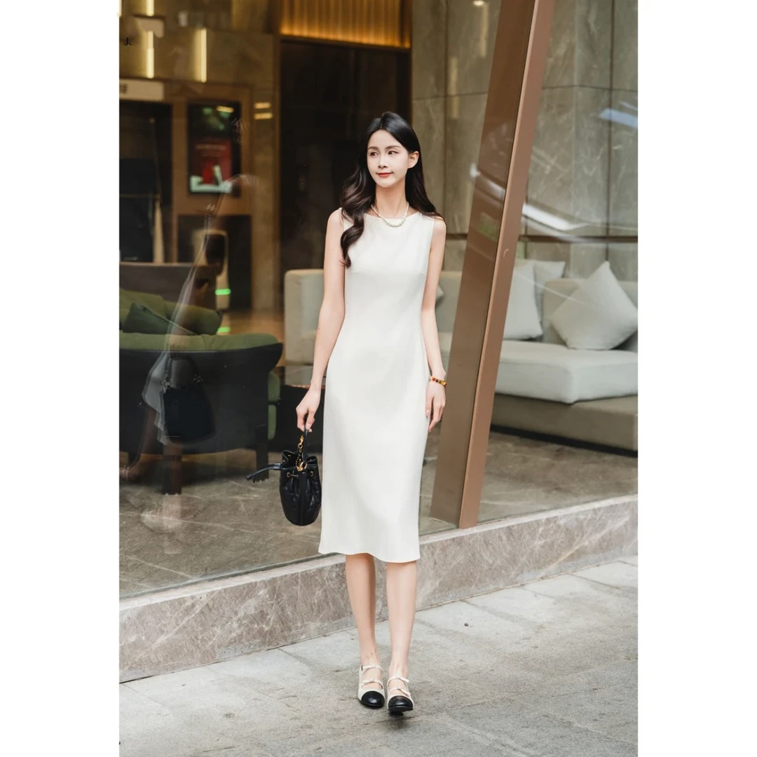 哥弟春季新款爆款时尚法式一字领无 袖气质连衣裙 1500486