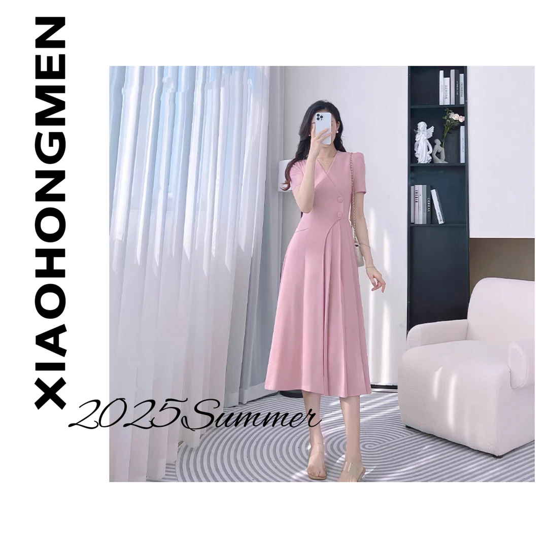 A148 2025年夏季新款时尚轻奢赫本风收腰气质连衣裙
