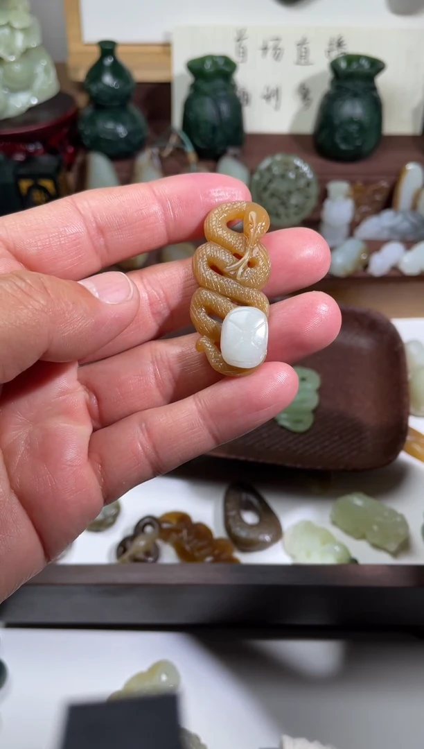【闪购商品】和田玉颈饰未镶嵌金鑫