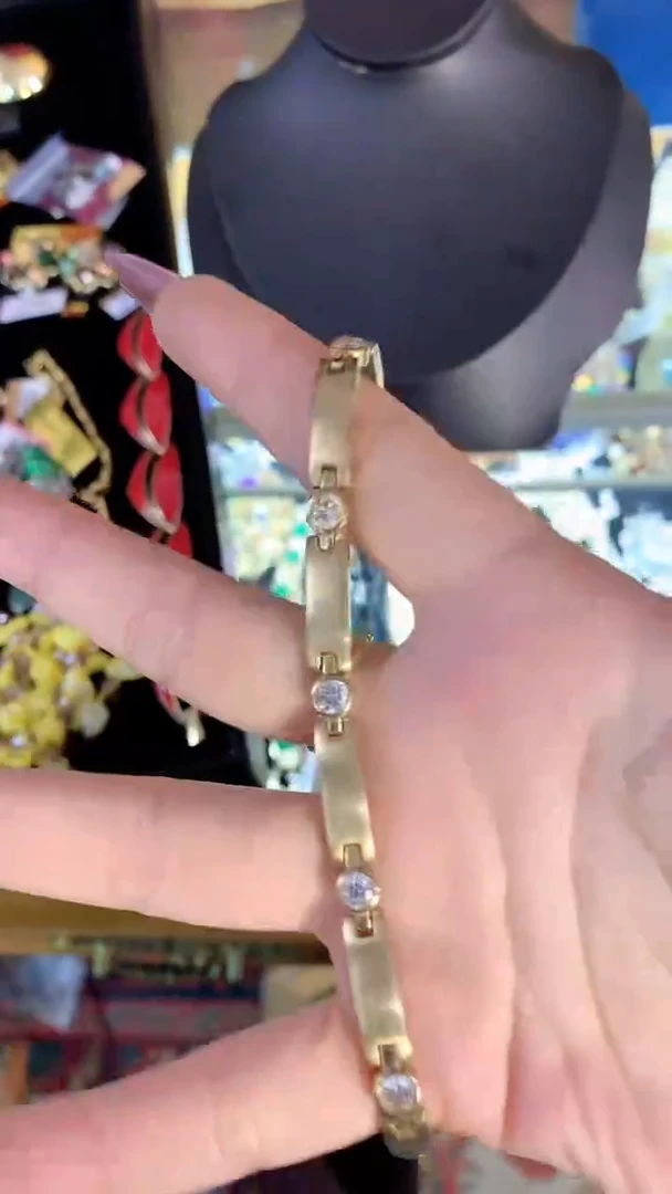 【闪购商品】瓷片楚楚中古珠宝甄选不退换