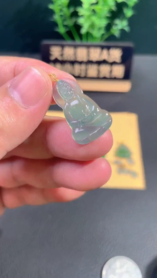 颈饰18K金镶嵌翡翠翡翠