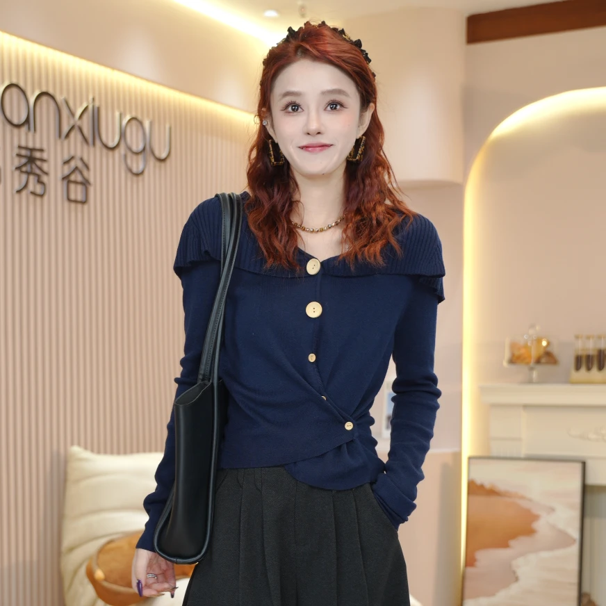 2025秋季新款洋气时髦设计感针织开衫女V领长袖修身上衣Y6085