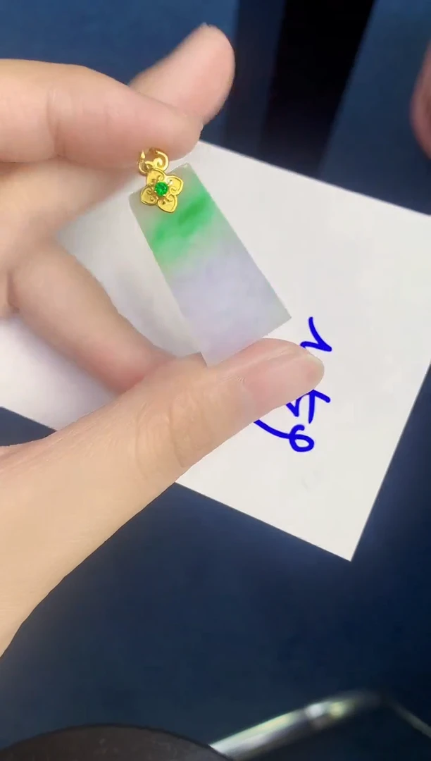 翡翠未镶嵌颈饰天然翡翠緬甸A貨