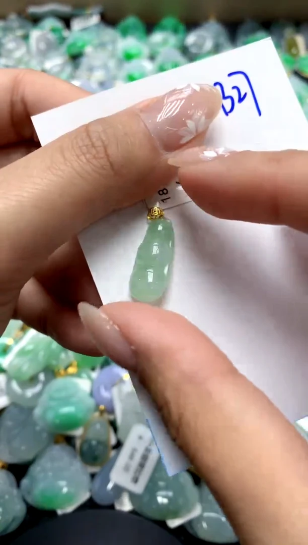 【闪购商品】翡翠颈饰18K金镶嵌111111111111111111