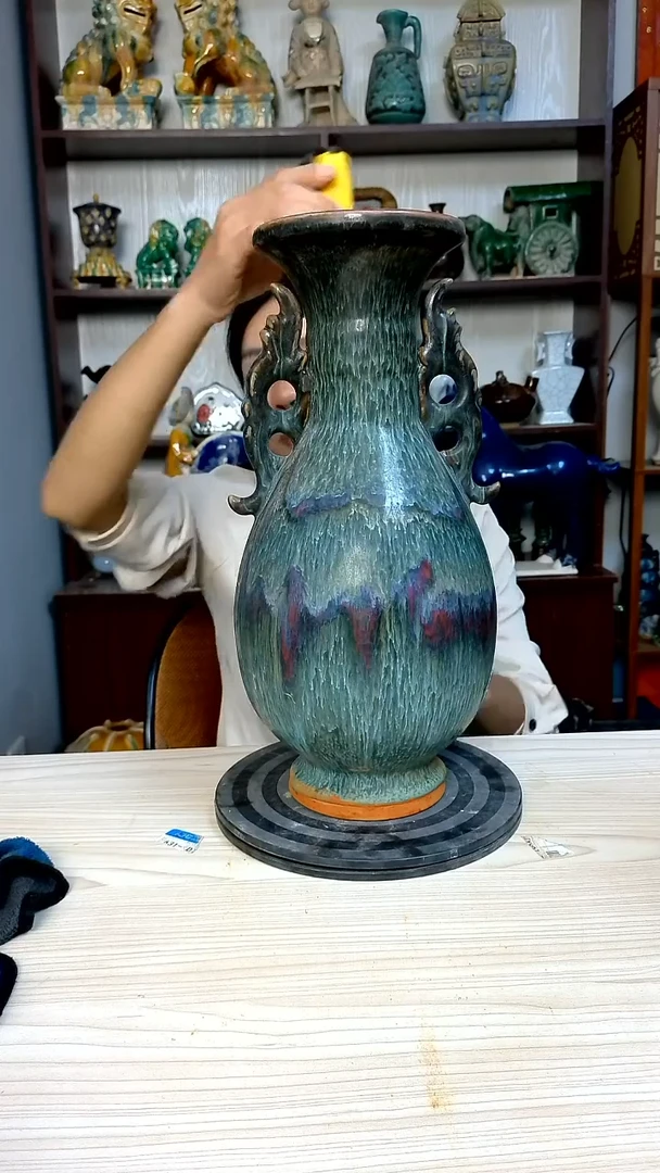 经典精美复古风格瓷器