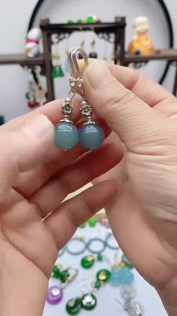 银S925镶嵌石英质玉（天山翠）耳饰121