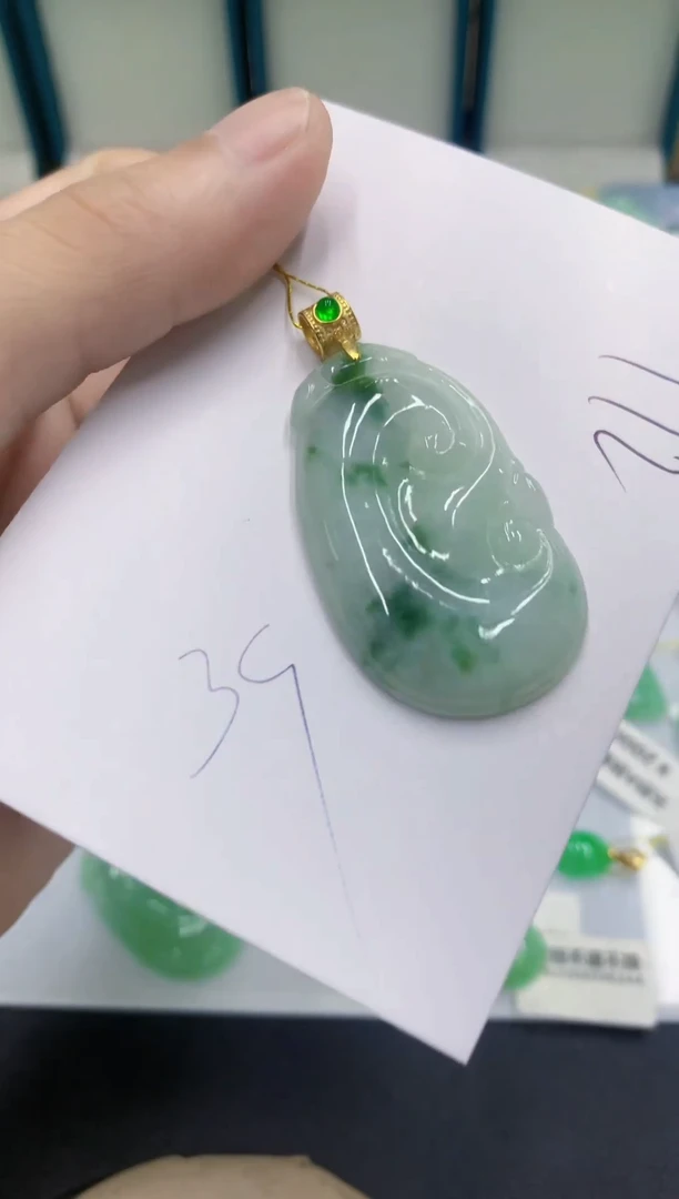 颈饰未镶嵌翡翠翡翠