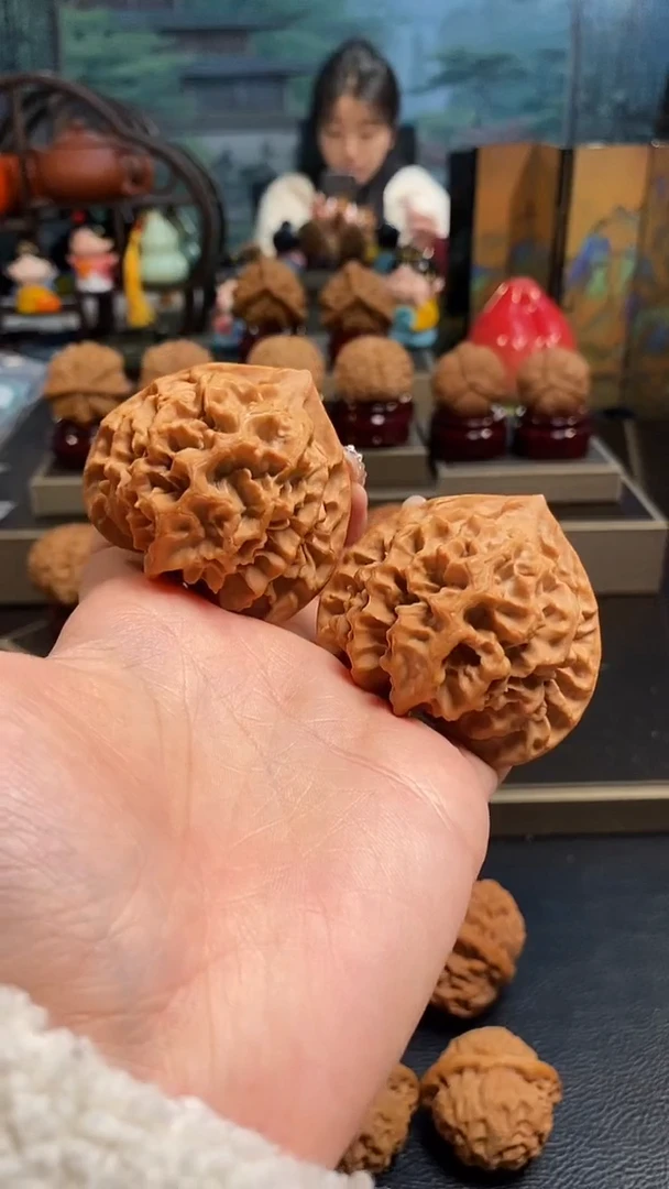 【闪购商品】文玩核桃把件 H919帝王51