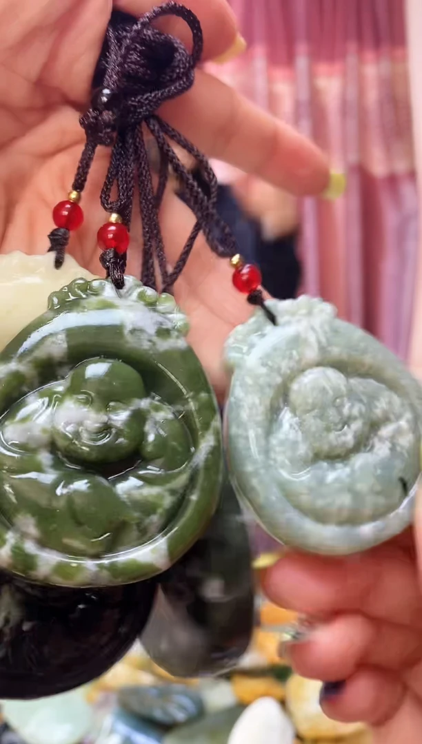 未镶嵌岫玉吊坠多样性发其中之一  挂坠