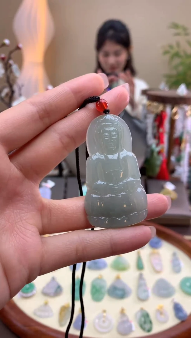 【闪购商品】翡翠颈饰未镶嵌观音