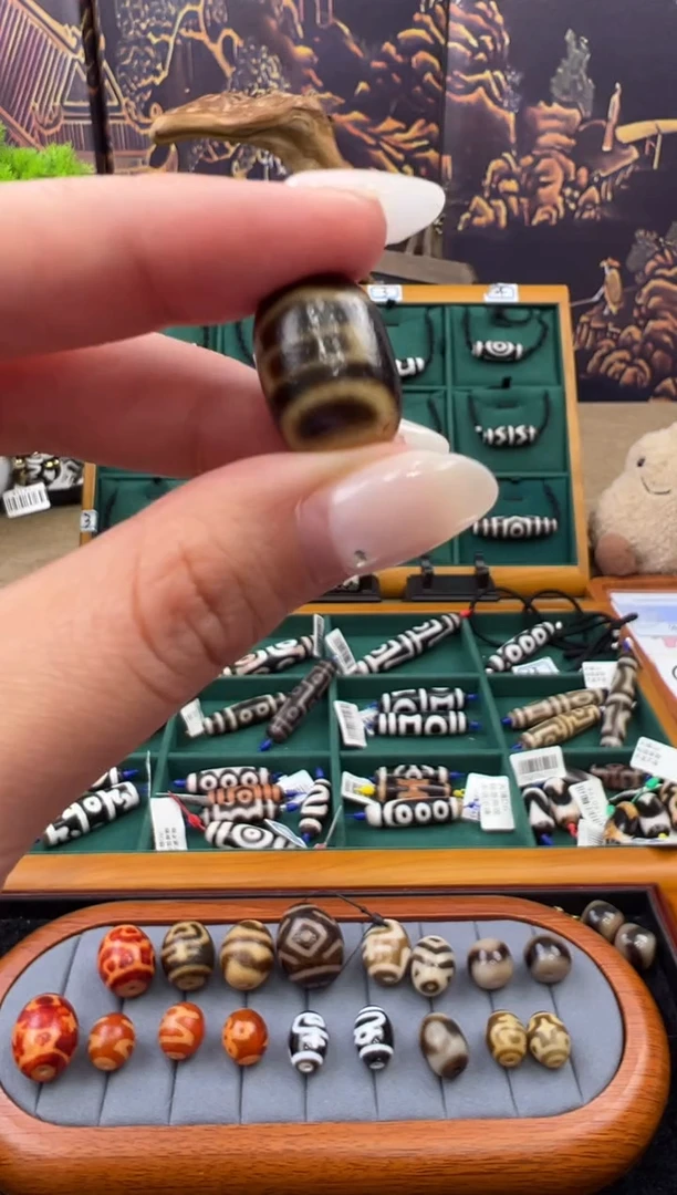 玛瑙/玉髓吊坠(不含链)未镶嵌18.（微瑕随机发货）