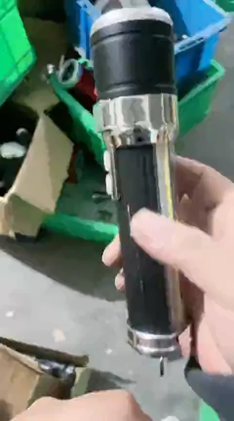 B891露营灯内置电池瑕疵