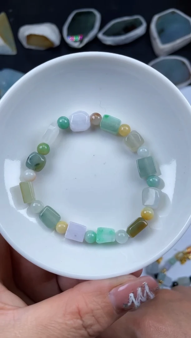 【闪购商品】翡翠颈饰未镶嵌缅甸天然翡翠70