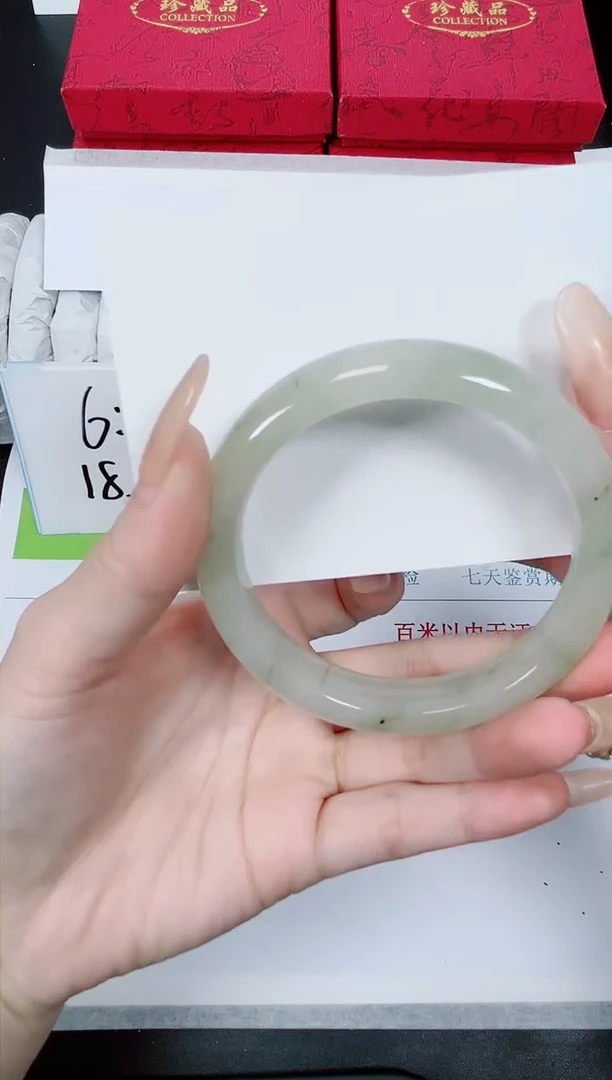 【闪购商品】石英质玉手镯未镶嵌K229-58.0