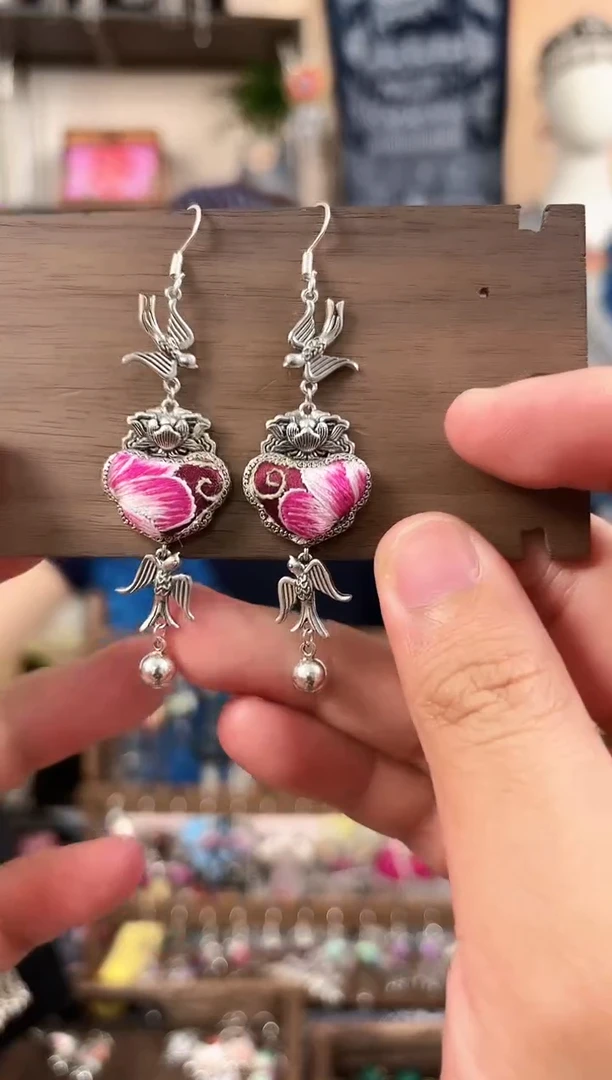 织绣民族风非遗老绣饰品141