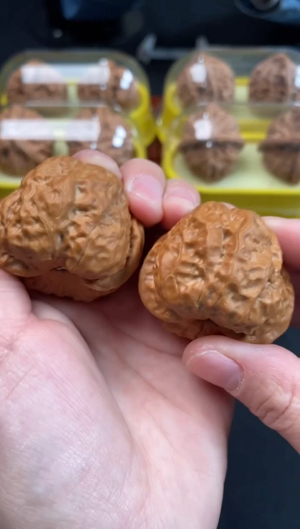 把件文玩核桃蛤蟆头40尺A278