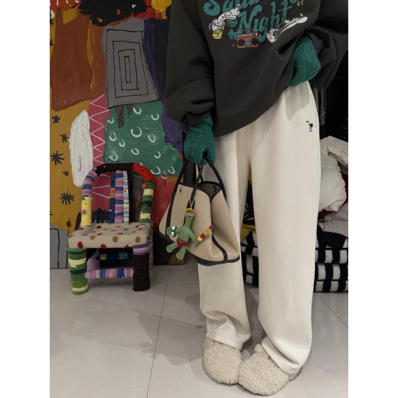 白色加厚绒鸵鸟卫裤 J24K695