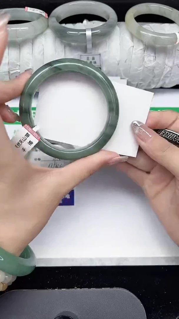 未镶嵌手镯石英质玉257-56/57