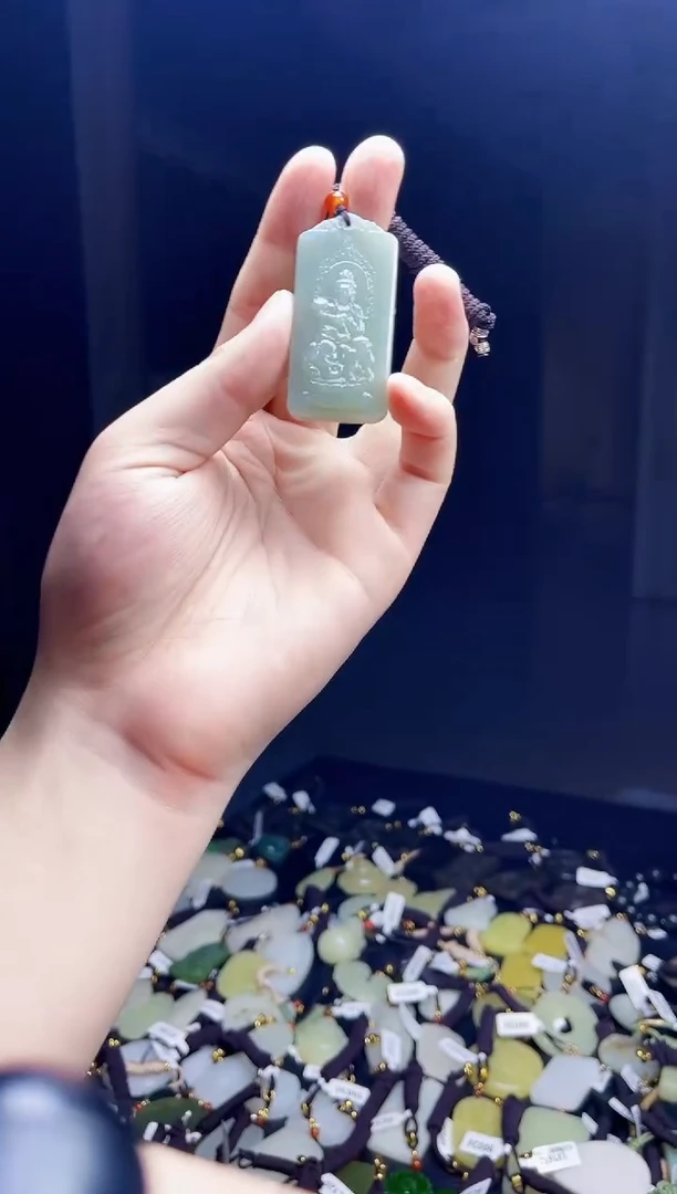 颈饰未镶嵌和田玉未镶嵌拍一发一