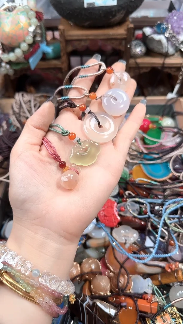 玛瑙/玉髓吊坠(赠链)未镶嵌遇***婷87978798