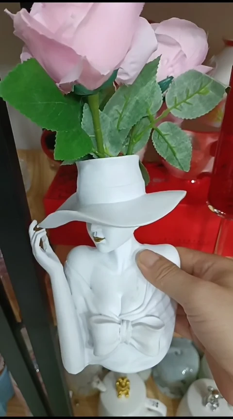 瓷女神树脂花瓶摆件