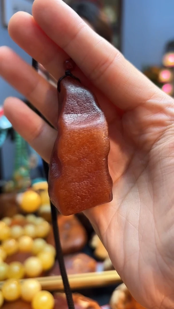 琥珀颈饰未镶嵌吊坠