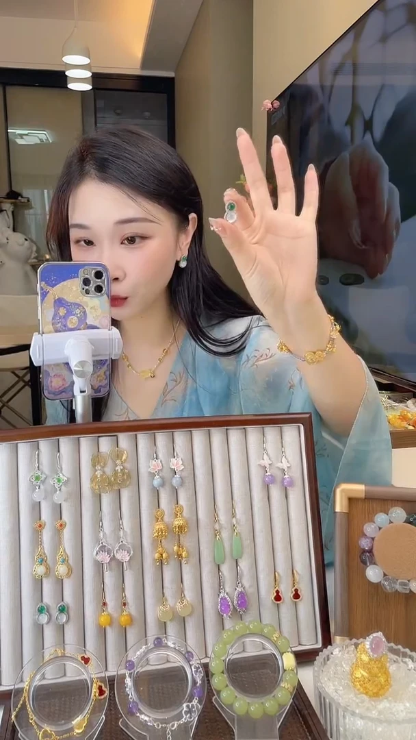 铜合金无925银29.9绿白葫芦 耳饰