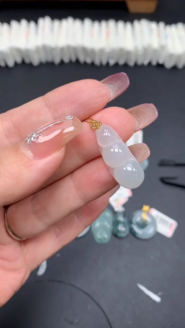 翡翠18K金镶嵌吊坠(不含链)MS190418