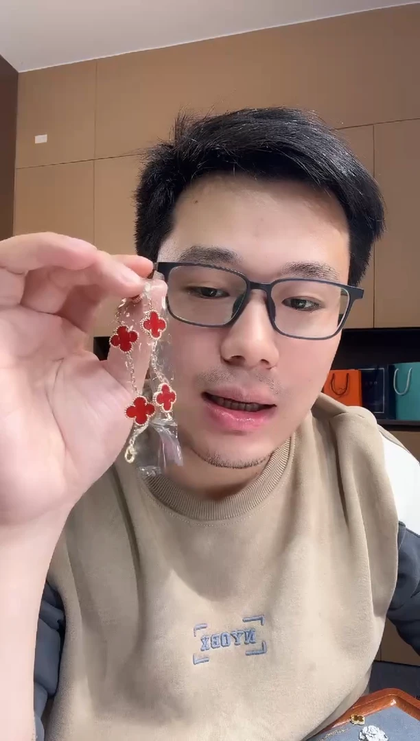 【闪购商品】玛瑙/玉髓手链18K金镶嵌红色k黄，五花手链GHJ