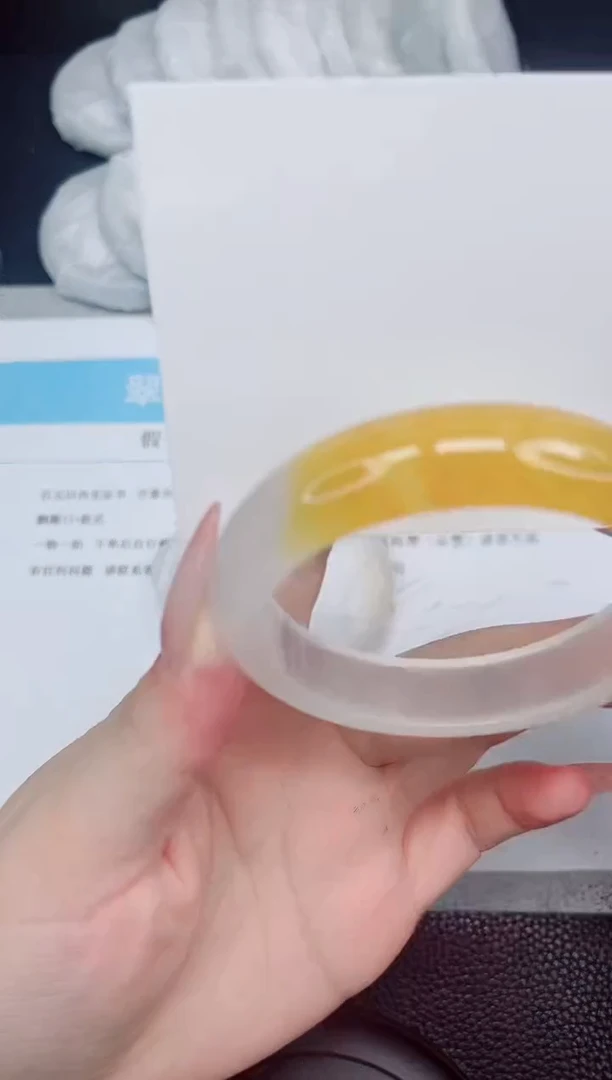 石英质玉手镯未镶嵌69-60.6