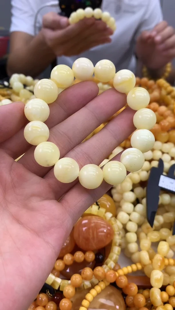 裸石蜜蜡未镶嵌手串