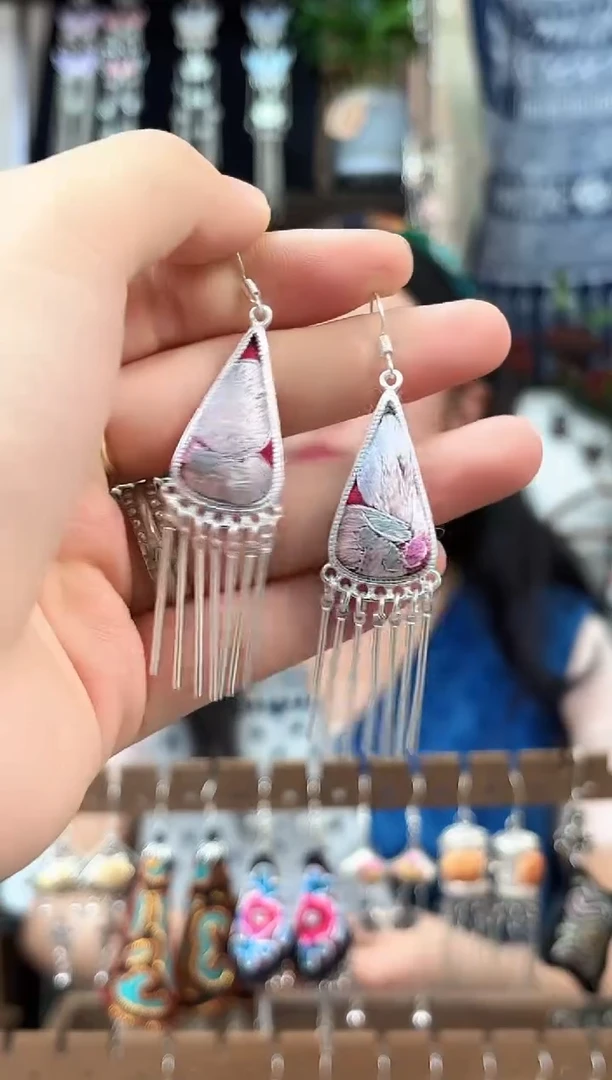 织绣民族风非遗老绣饰品556*