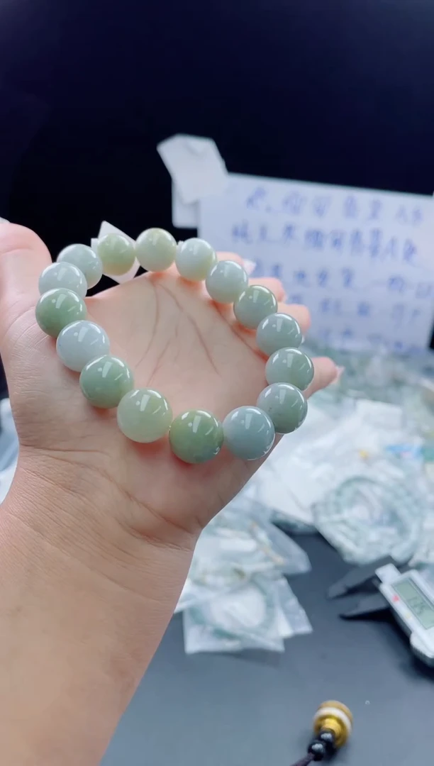 未镶嵌戒指翡翠珠串