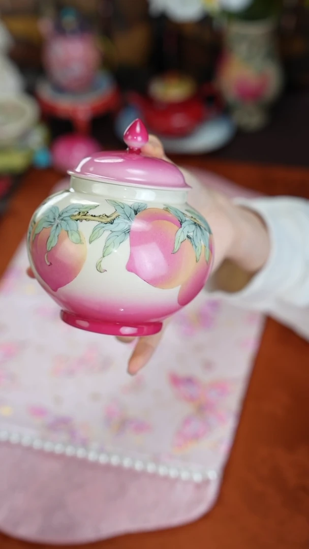 景德镇手工手绘雅圣粉彩茶叶罐
