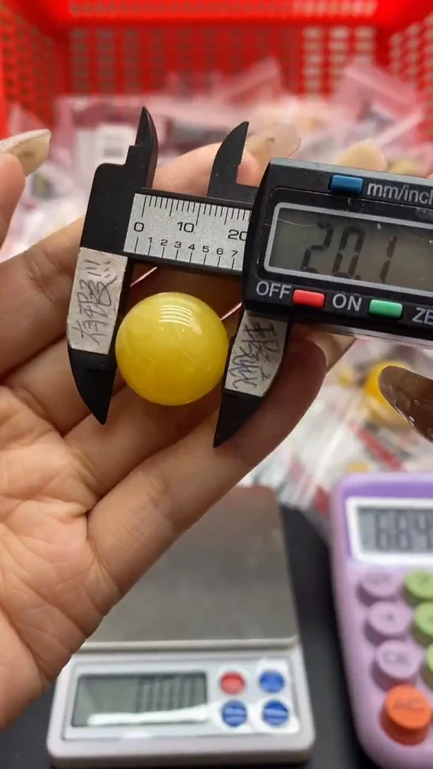 琥珀未镶嵌珠宝奇石1453