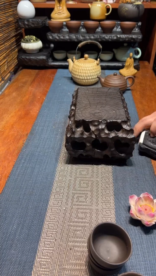 【闪购商品】香樟木木雕一物一拍