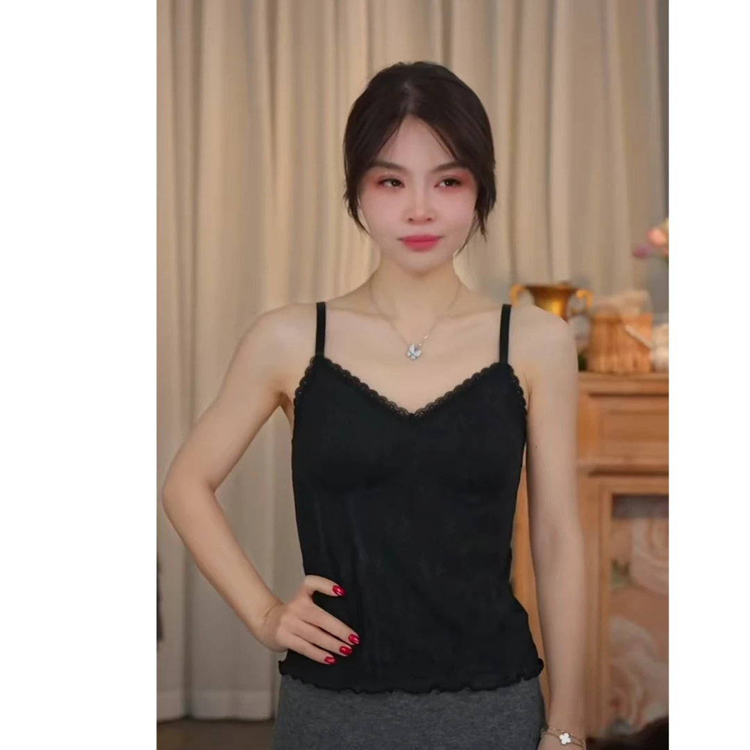 万络媞HLF2513细肩带蕾丝长款背心舒适高级感显瘦带胸垫内衣吊带