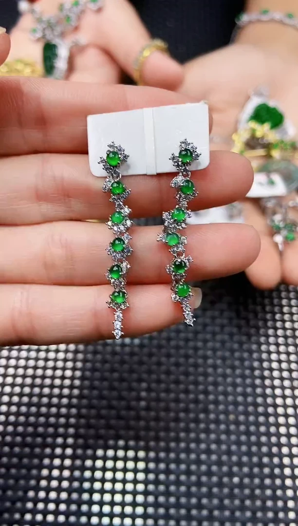 【闪购商品】翡翠耳饰未镶嵌11111111111