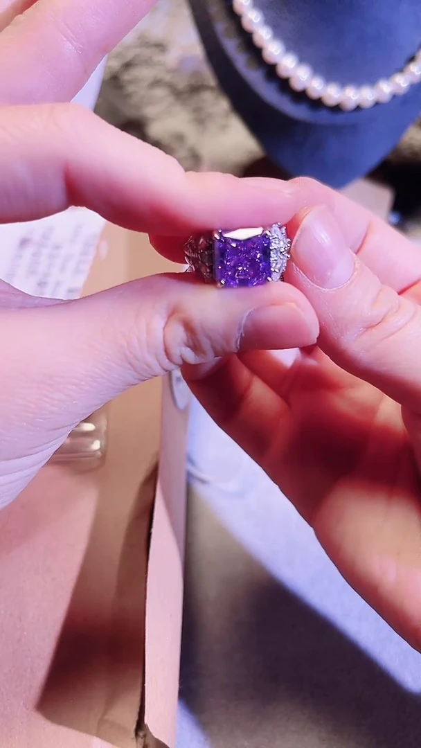 无925银时尚饰品如图所示