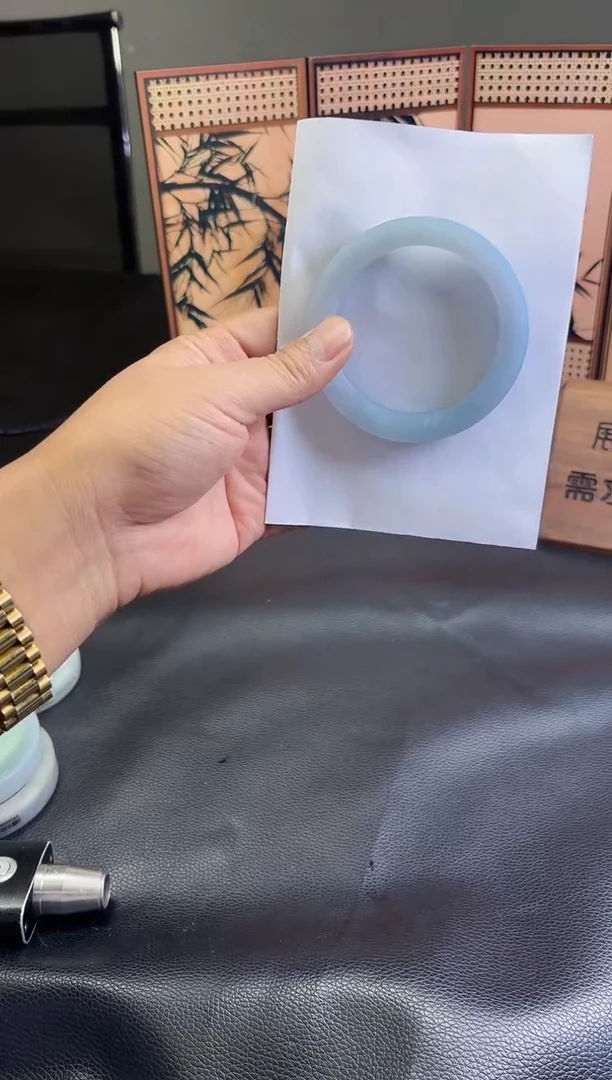 未镶嵌手镯定制翡翠s****゜手镯定制