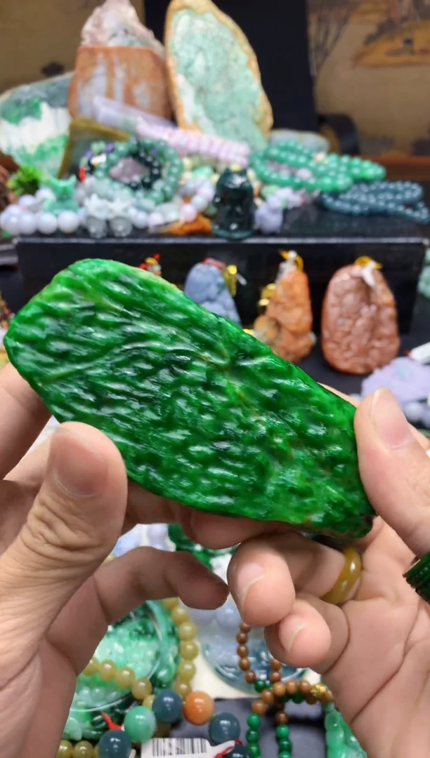 颈饰未镶嵌翡翠M****i天然缅甸翡翠A货