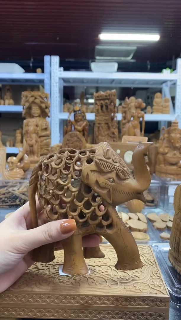 檀香木其他工艺品象 135克