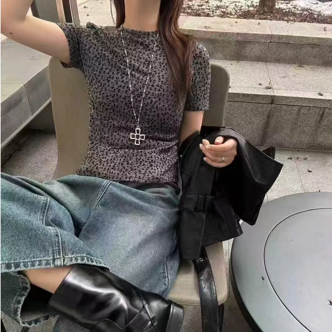 70071早秋新款时尚百搭圆领短袖T恤女宽松显瘦豹纹打底衫上衣