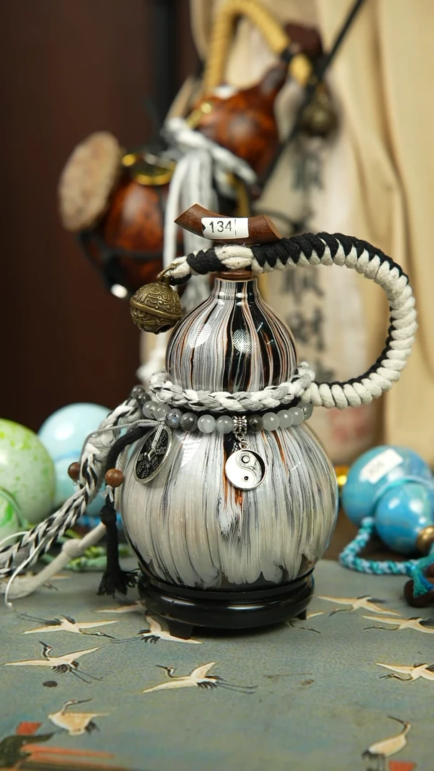 是**呀134号480ml左右非遗大漆酒葫芦