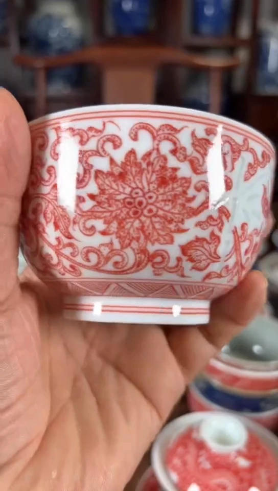 柴窑釉里红缠枝莲玲珑杯杯