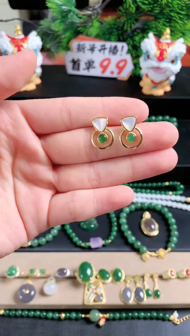 银S925镶嵌和田玉耳饰1