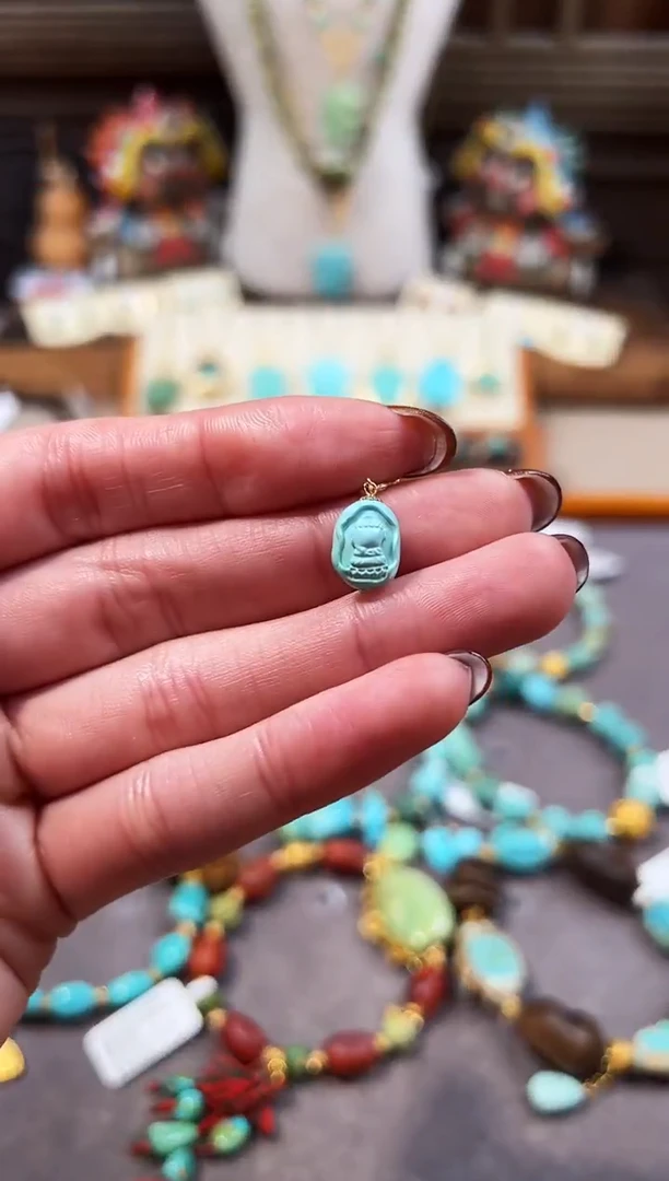 18K金镶嵌绿松石提溜宝宝佛